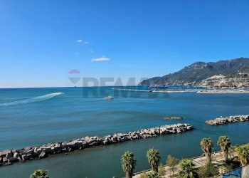 Vista dell\'acqua - Appartamento Lungomare Trieste
 
112, Salerno - foto 34