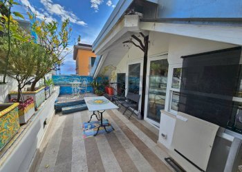 Terrazza - Appartamento Via Masuccio Salernitano
 
39, Salerno - foto 2