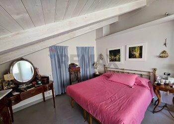 Camera / camera da letto - Appartamento Via Masuccio Salernitano
 
39, Salerno - foto 17