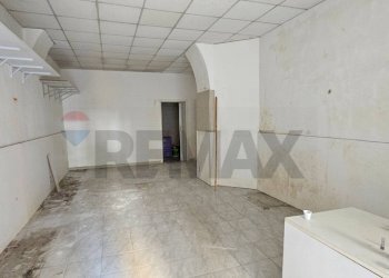 Stanza vuota - Commercial Premises Via Francesco Crispi
62, Salerno - photo 2