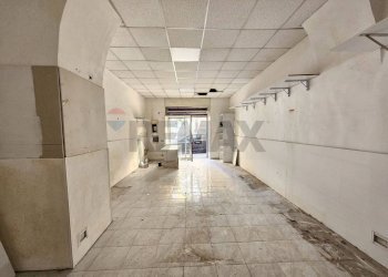 Non correlato - Commercial Premises Via Francesco Crispi
62, Salerno - photo 18