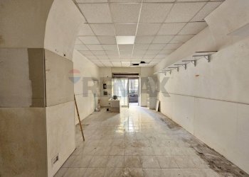 Non correlato - Commercial Premises Via Francesco Crispi
62, Salerno - photo 19