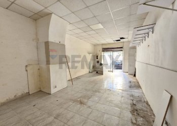 Non correlato - Commercial Premises Via Francesco Crispi
62, Salerno - photo 21