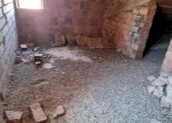 Stanza vuota - Casa indipendente via Piave, Roggiano Gravina - foto 18