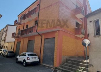 Edificio all\'aperto - Casa indipendente via Piave, Roggiano Gravina - foto 27