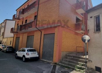 Edificio all\'aperto - Casa indipendente via Piave, Roggiano Gravina - foto 51