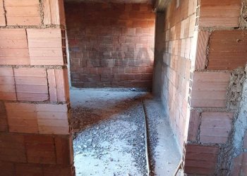 Dispensa di stoccaggio - Casa indipendente via Piave, Roggiano Gravina - foto 55