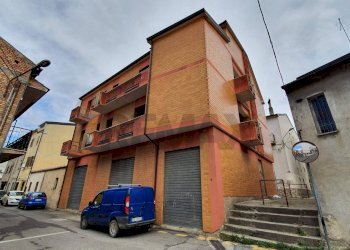 Edificio all\'aperto - Casa indipendente via Piave, Roggiano Gravina - foto 66