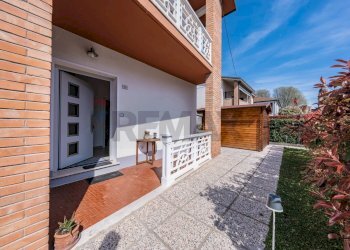 Terrazza - Casa indipendente Via Camillo Benso di Cavour
 
16, Tresignana - foto 8