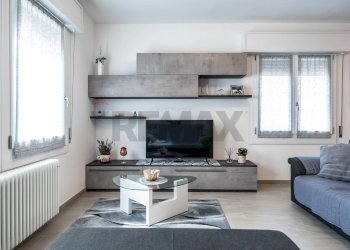 Soggiorno - Casa indipendente Via Camillo Benso di Cavour
 
16, Tresignana - foto 14