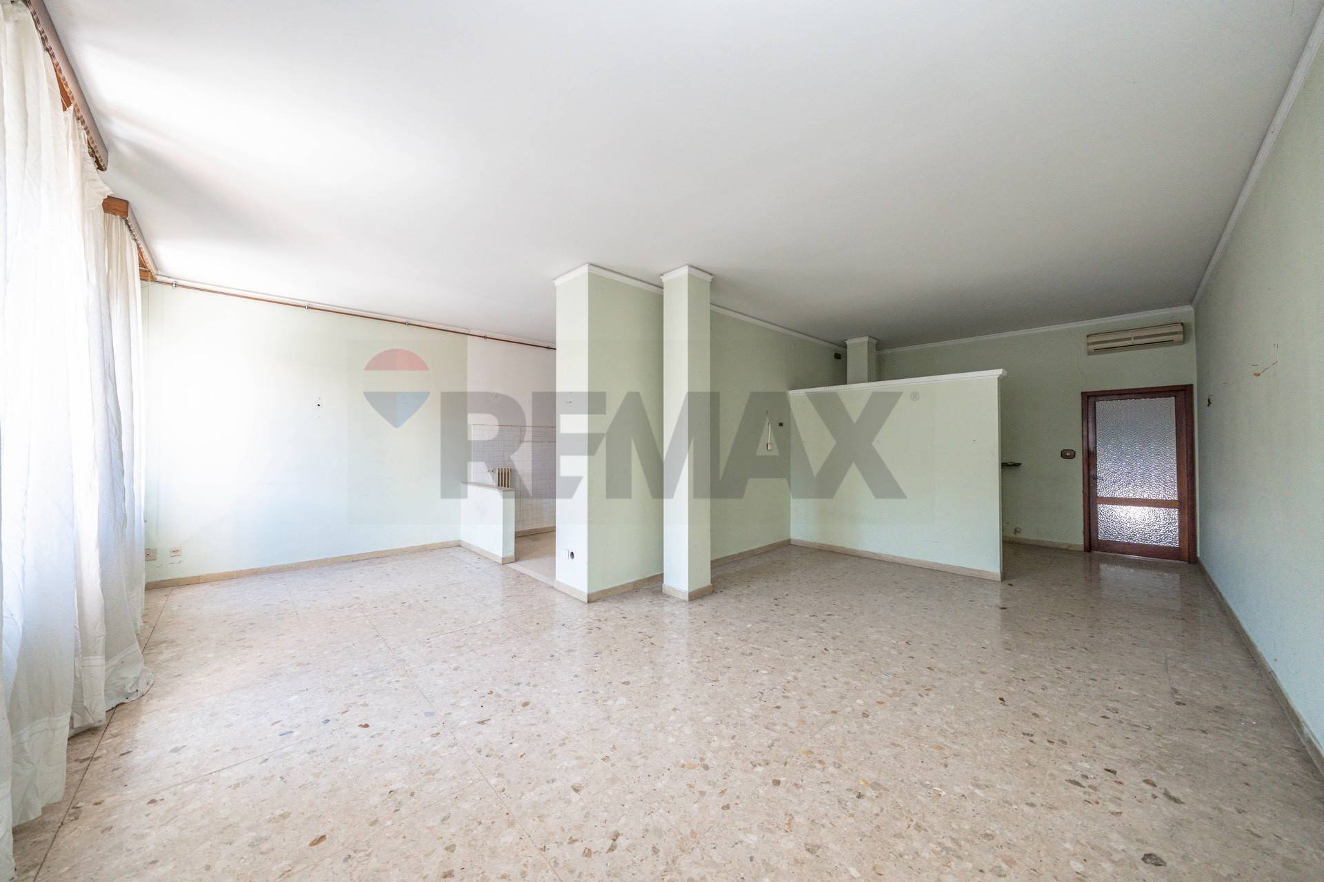 Stanza vuota - Appartamento Via Boscolo, Rovigo - foto 2