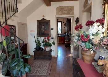 Hall / corridoio - Villa Via Madonna, Boschi
 
14, Poggio Renatico - foto 8