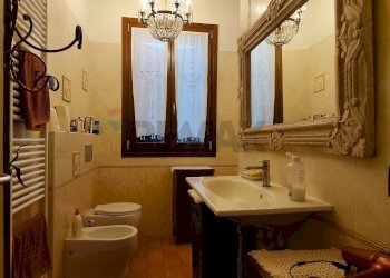 Bagno - Villa Via Madonna, Boschi
 
14, Poggio Renatico - foto 13