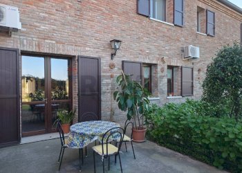 Terrazza - Villa Via Madonna, Boschi
 
14, Poggio Renatico - foto 23