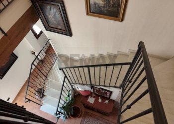 Scale - Villa Via Madonna, Boschi
 
14, Poggio Renatico - foto 24