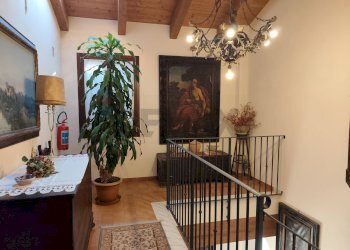 Scale - Villa Via Madonna, Boschi
 
14, Poggio Renatico - foto 25