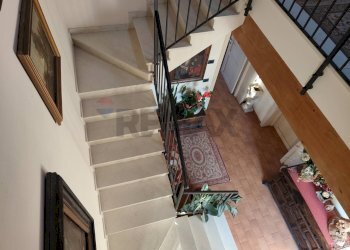 Scale - Villa Via Madonna, Boschi
 
14, Poggio Renatico - foto 35