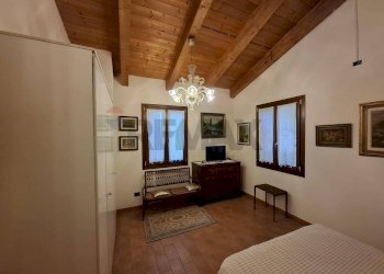Camera / camera da letto - Villa Via Madonna, Boschi
 
14, Poggio Renatico - foto 39