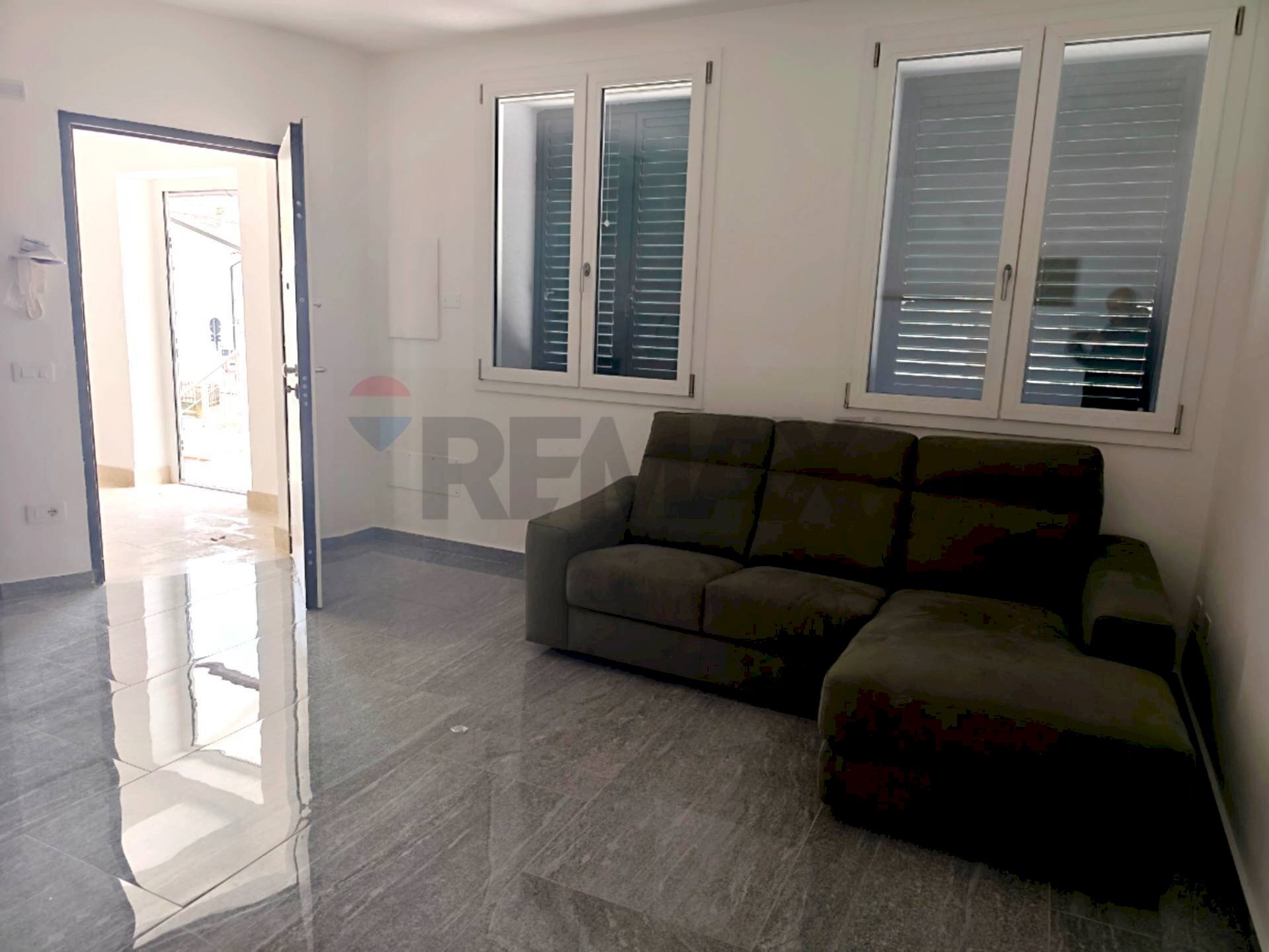 Soggiorno - Trilocale Via Roma
 
236, Canaro - foto 2