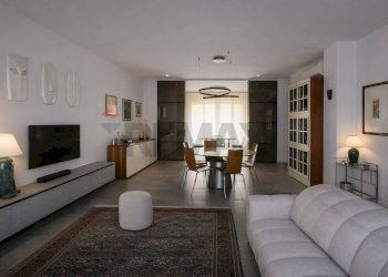 Sala da pranzo - Villa a Schiera Via Giovanni pascoli
 
15, Cava Manara - foto 11