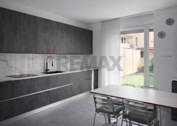 Cucina - Villa a Schiera Via Giovanni pascoli
 
15, Cava Manara - foto 14