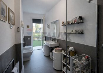 Bagno - Villa a Schiera Via Giovanni pascoli
 
15, Cava Manara - foto 19