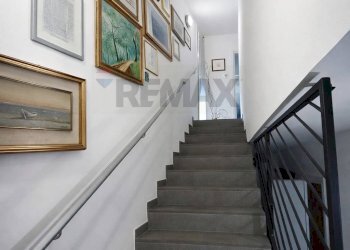 Scale - Villa a Schiera Via Giovanni pascoli
 
15, Cava Manara - foto 21