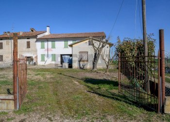 Casa all\'aperto - Casa semi indipendente Via gioberti
 
45, Viadana - foto 2