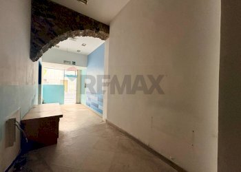 Hall / corridoio - Locale Commerciale VIA SAN LAZZARO
 
11, Trieste - foto 14