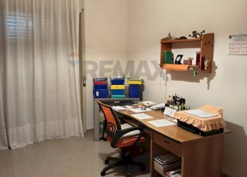 Ufficio - Appartamento via ungheria
 
33, Siracusa - foto 7