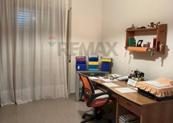 Ufficio - Appartamento via ungheria
 
33, Siracusa - foto 8