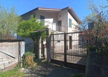 Casa all\'aperto - Casa indipendente Via Fornace
 
10, Cairo Montenotte - foto 1