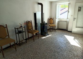 Stanza vuota - Casa semi indipendente Roccavignale - foto 25