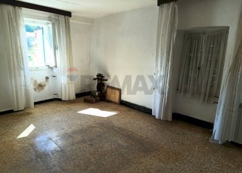 Stanza vuota - Casa semi indipendente Roccavignale - foto 44