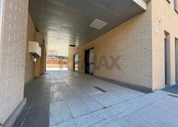 Terrazza - Attività Commerciale Via A Colagrande, L'Aquila - foto 3