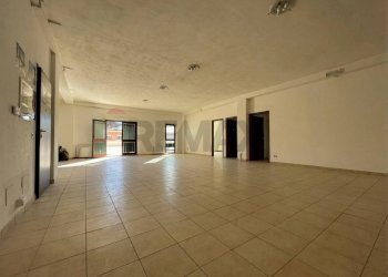 Stanza vuota - Attività Commerciale Via A Colagrande, L'Aquila - foto 8