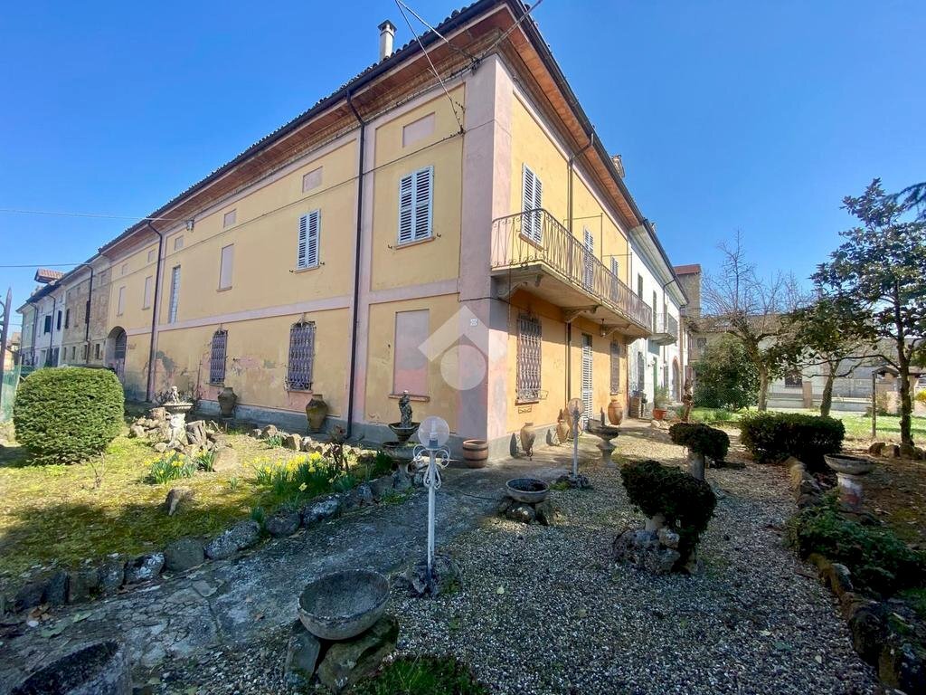Casa semi indipendente Via Giosuè Carducci, Sale - foto 1