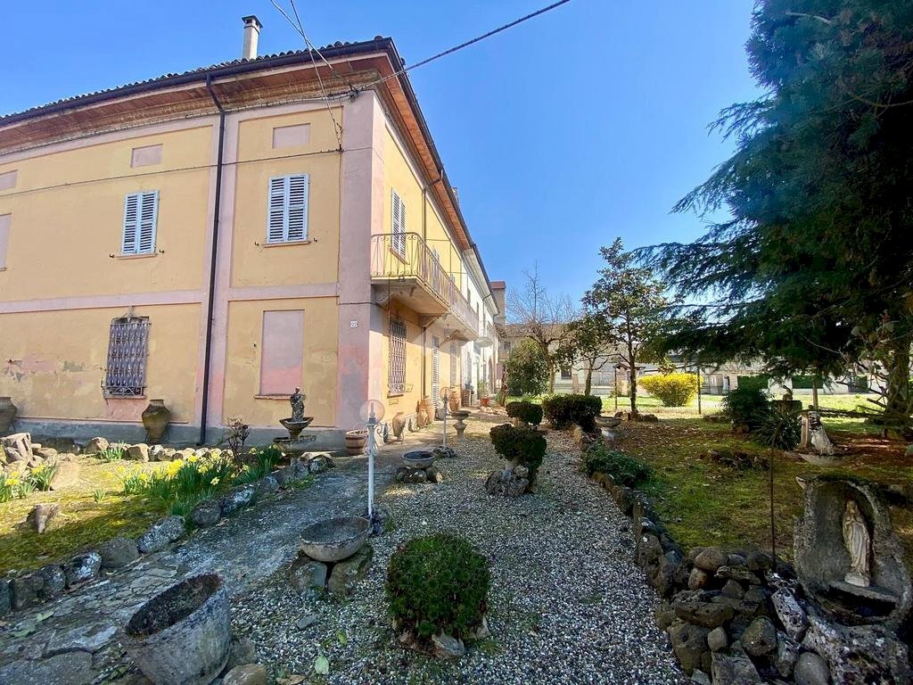 Casa semi indipendente Via Giosuè Carducci, Sale - foto 2