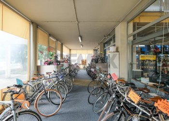 Non correlato - Commercial Premises Bergamo - photo 5