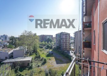 Panorama balcone - Trilocale Via Carlo Innocenzo Frugoni
 
26, Milano - foto 9