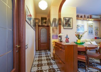 Corridoio - Trilocale Via Carlo Innocenzo Frugoni
 
26, Milano - foto 12