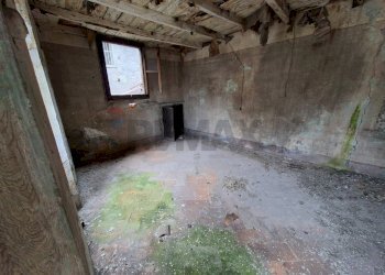 Stanza vuota - Casa semi indipendente Pisogne - foto 23