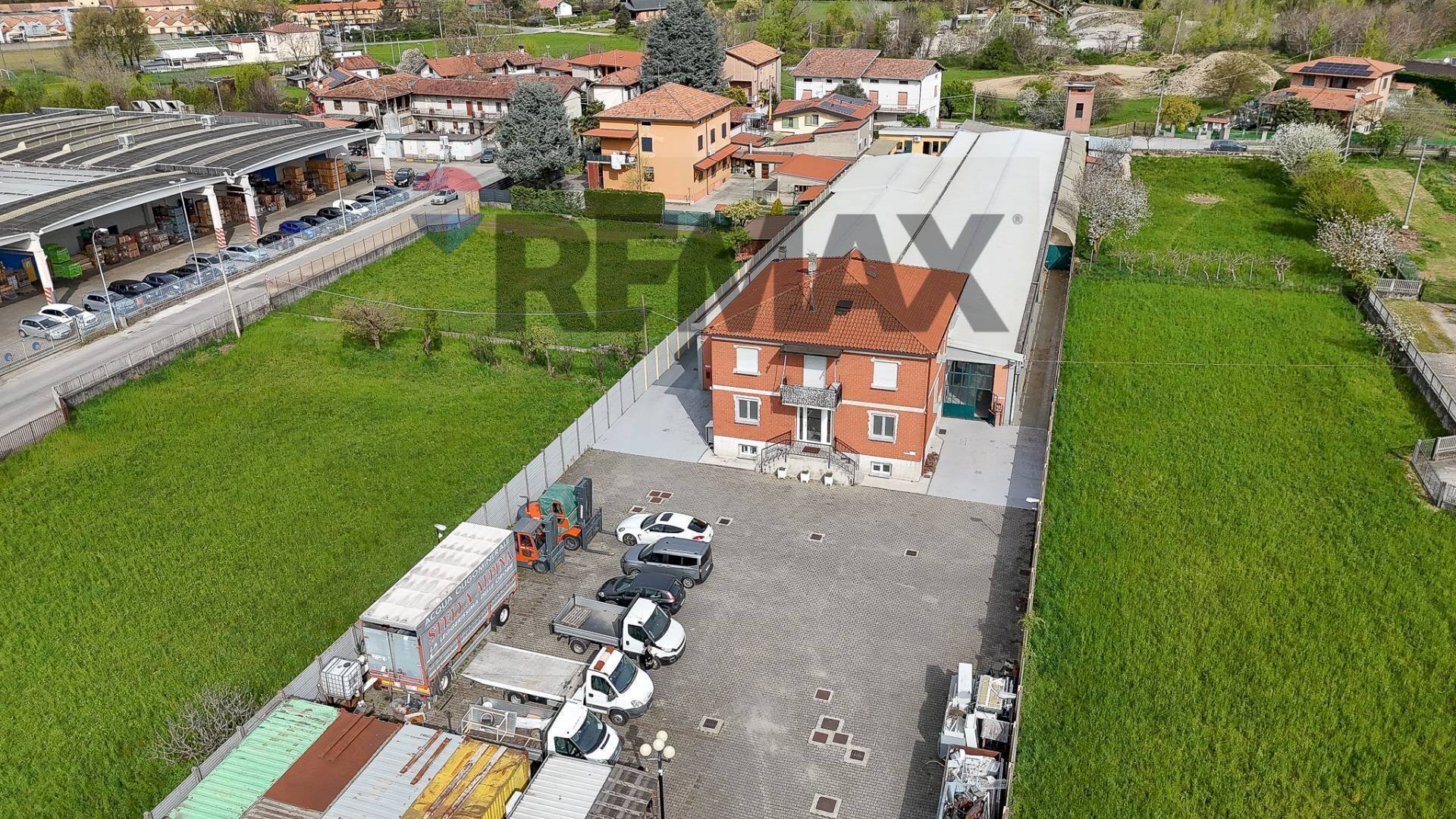 Casa all\\\'aperto - Capannone Pontirolo Nuovo - foto 2