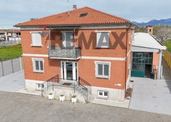 Casa all\\\'aperto - Capannone Pontirolo Nuovo - foto 4
