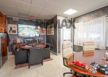 Sala da pranzo - Capannone Pontirolo Nuovo - foto 8