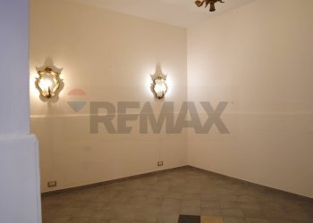 Stanza vuota - Quadrilocale via delle alpi
 
3, Giaveno - foto 7