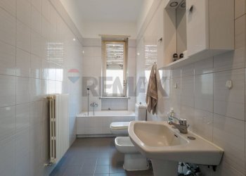 Bagno - Quadrilocale vicolo del castello
 
1, Settimo Torinese - foto 17