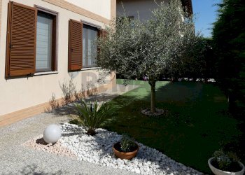 Giardino - Quadrilocale via filippo piccaluga
 
11, Casorate Primo - foto 6