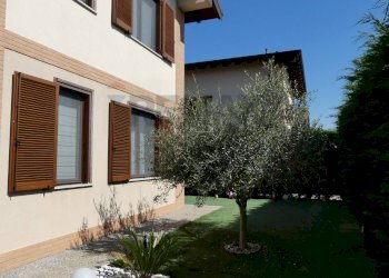 Casa all\'aperto - Quadrilocale via filippo piccaluga
 
11, Casorate Primo - foto 7