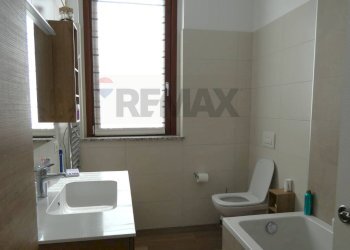 Bagno - Quadrilocale via filippo piccaluga
 
11, Casorate Primo - foto 24